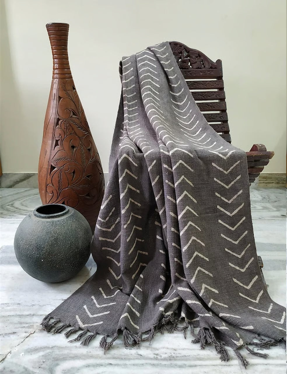 Patterned grey shawl
